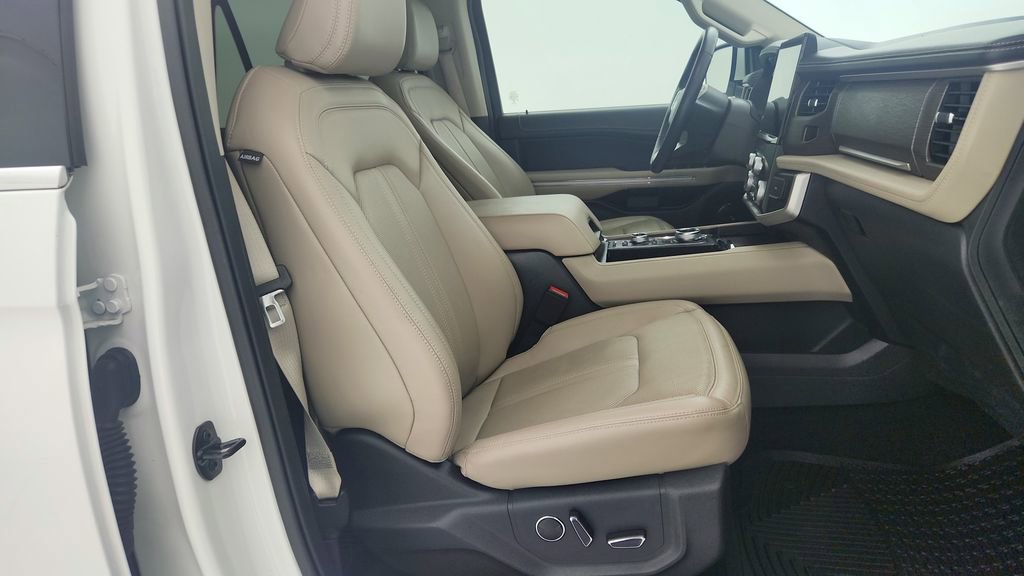 Used 2022 Ford Expedition Max Limited AWD/4WD image 33