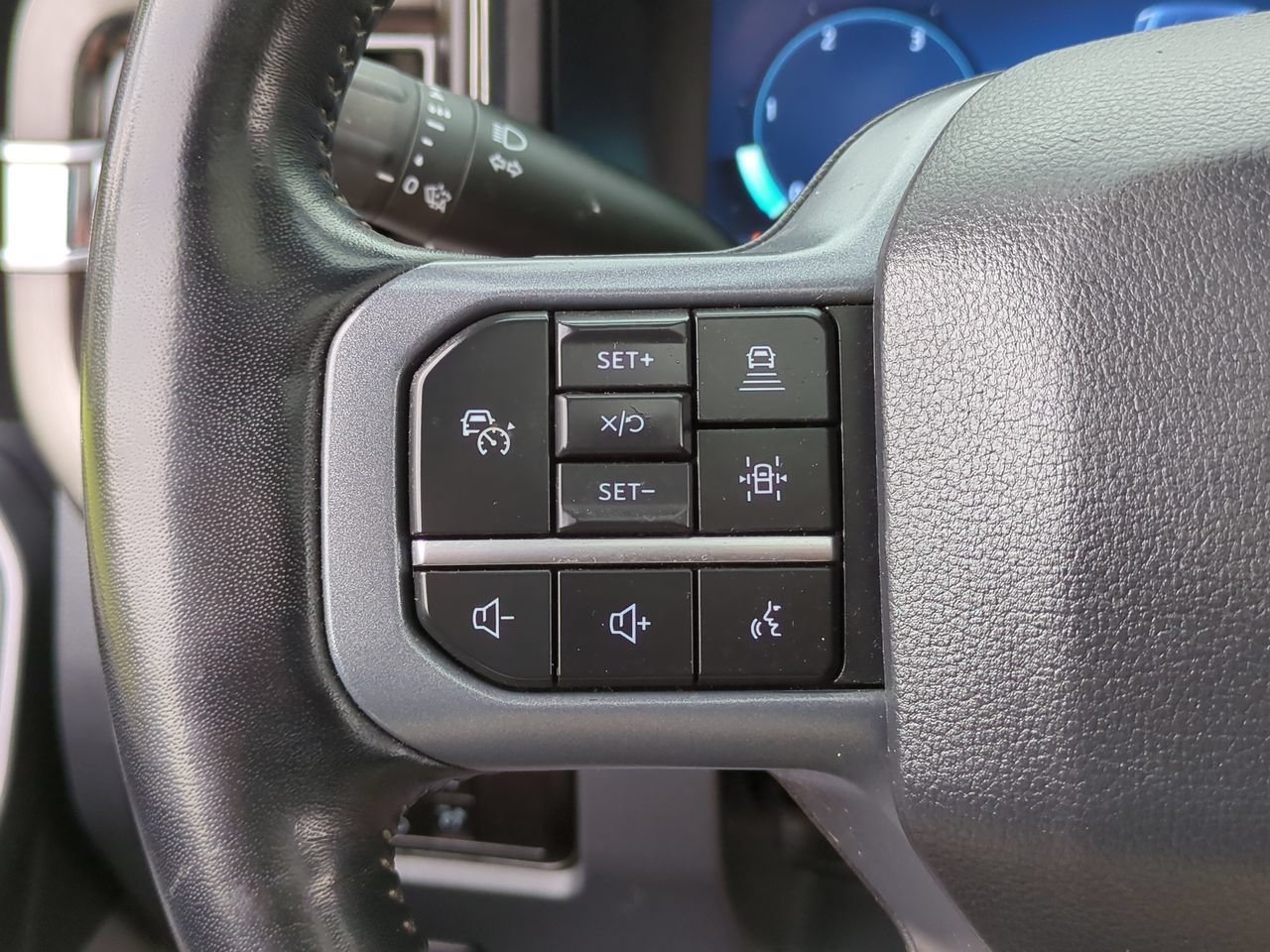 Used 2024 Ford F250 Lariat w/ Lariat Ultimate Package AWD/4WD image 24