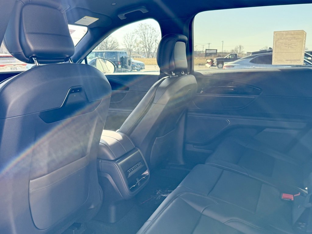 New 2025 Lincoln Nautilus Premier w/ Jet Appearance Package image 12