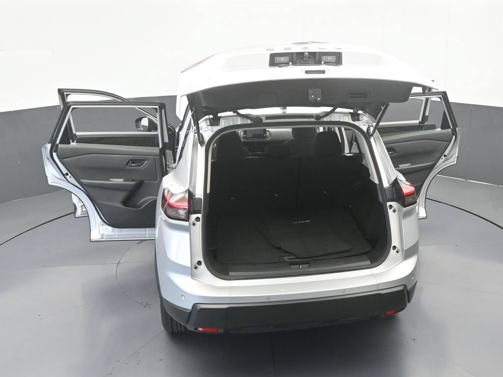Used 2024 Nissan Rogue S FWD image 62