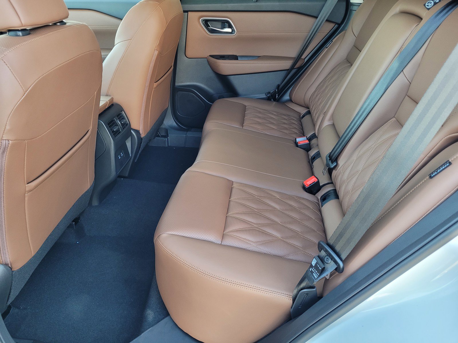 New 2026 Nissan Rogue Platinum AWD/4WD image 7