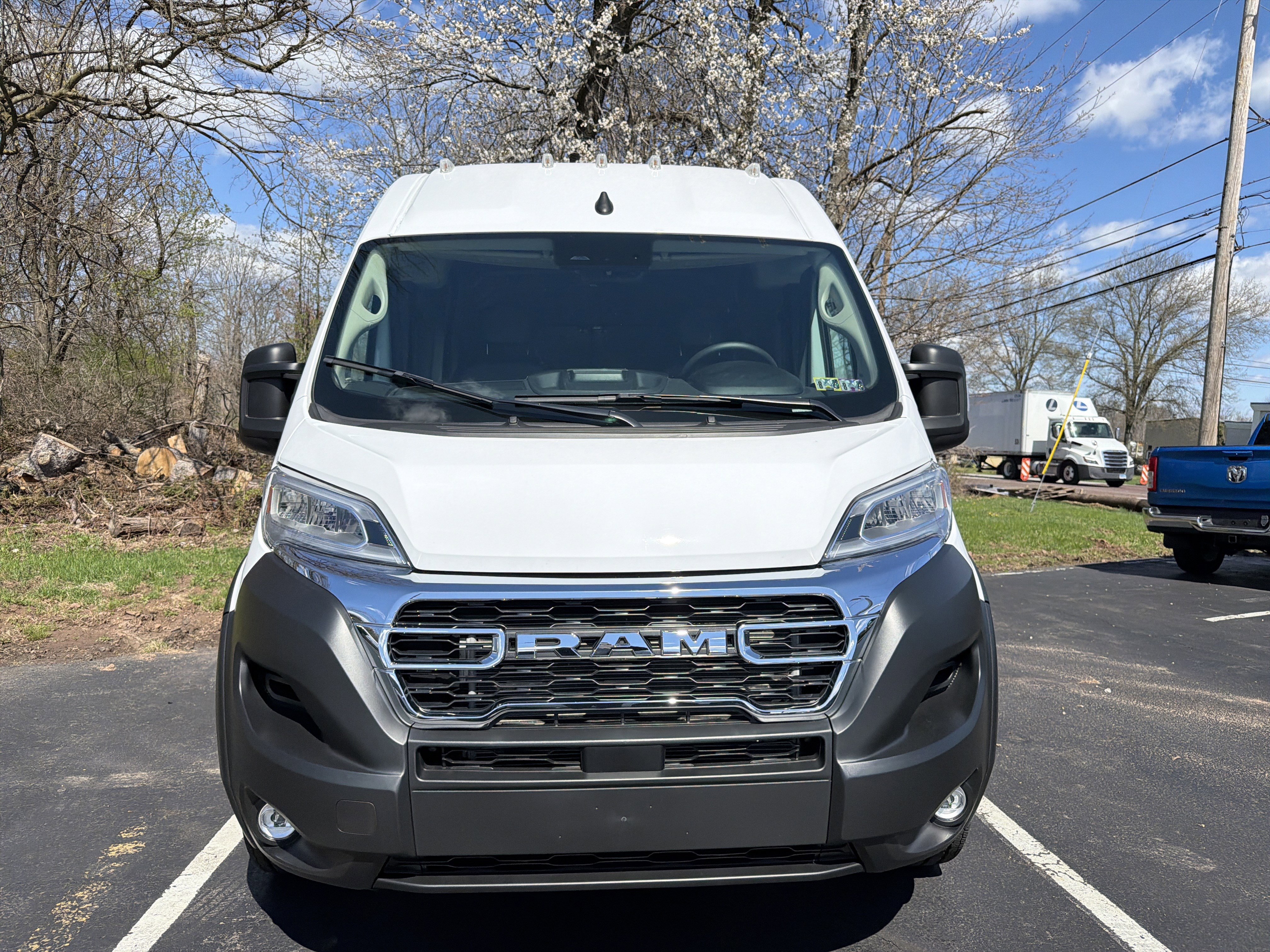 Used 2024 RAM ProMaster 2500 w/ Quick Order Package 22G SLT FWD image 2