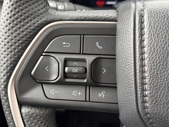 Used 2024 Toyota Tacoma Limited w/ Limited Package (LT) image 6