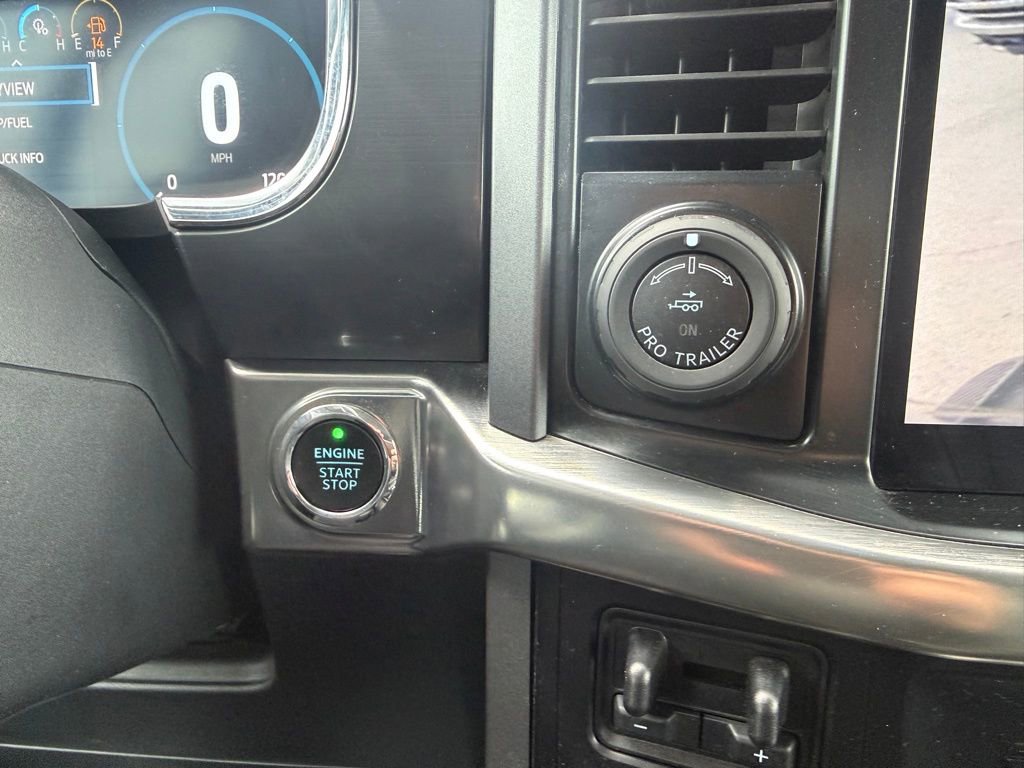 Used 2023 Ford F150 Lariat w/ Trailer Tow Package image 28