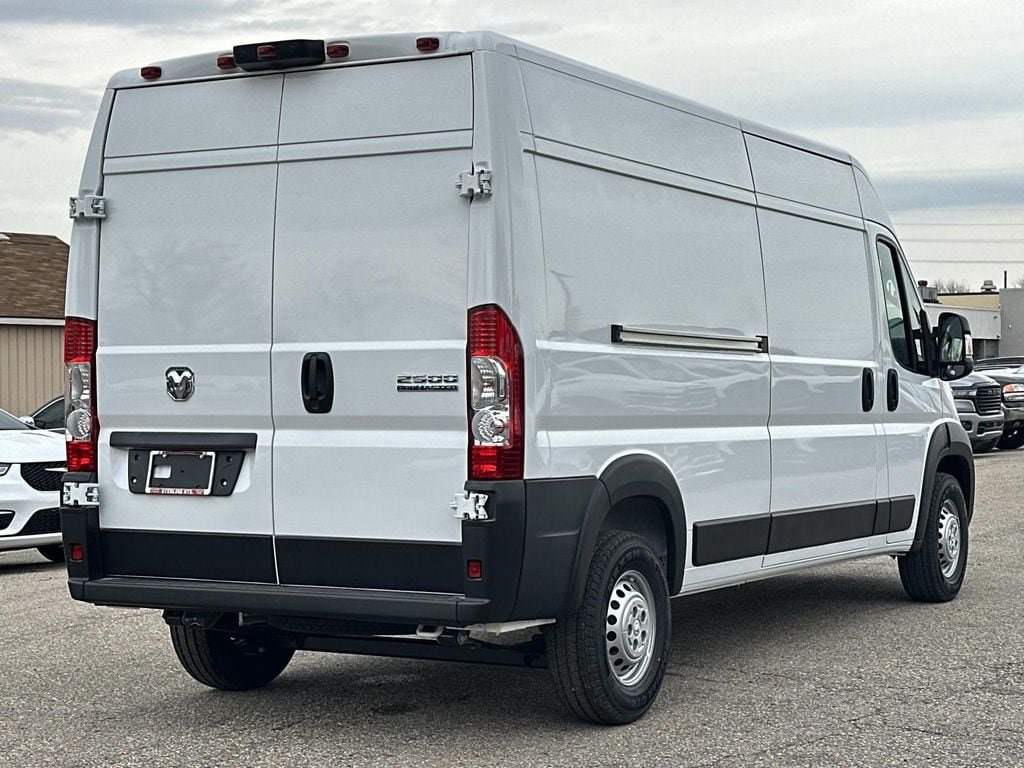 New 2026 RAM ProMaster 2500 w/ Convenience Group FWD image 3