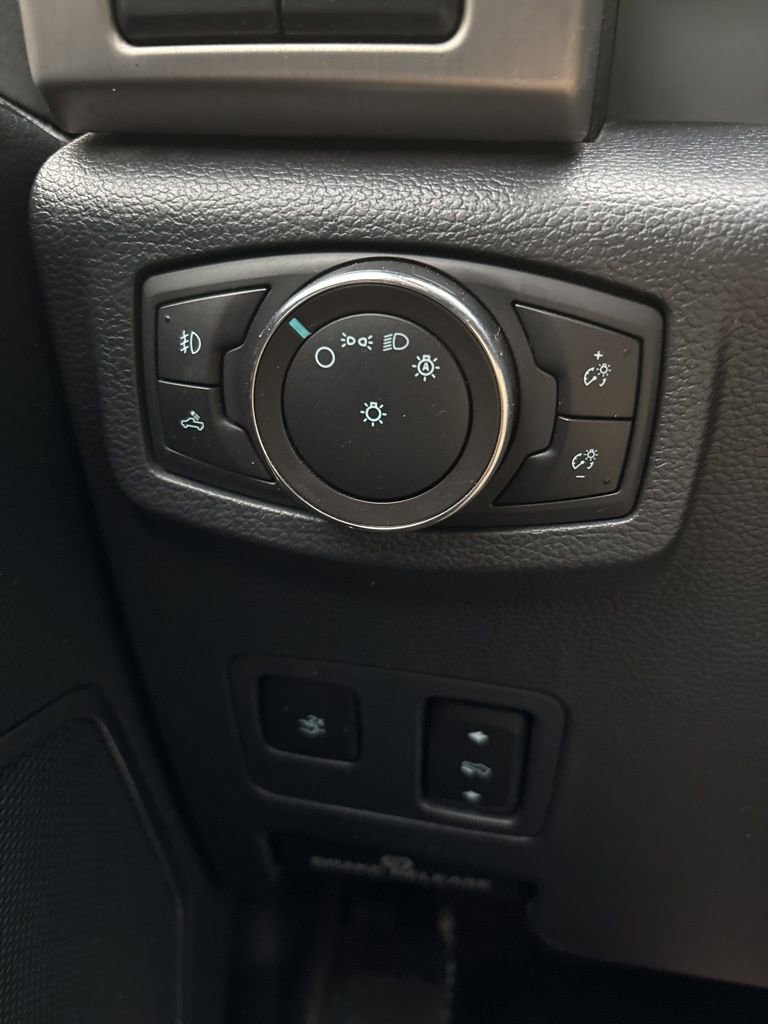 Used 2022 Ford F350 Platinum image 22