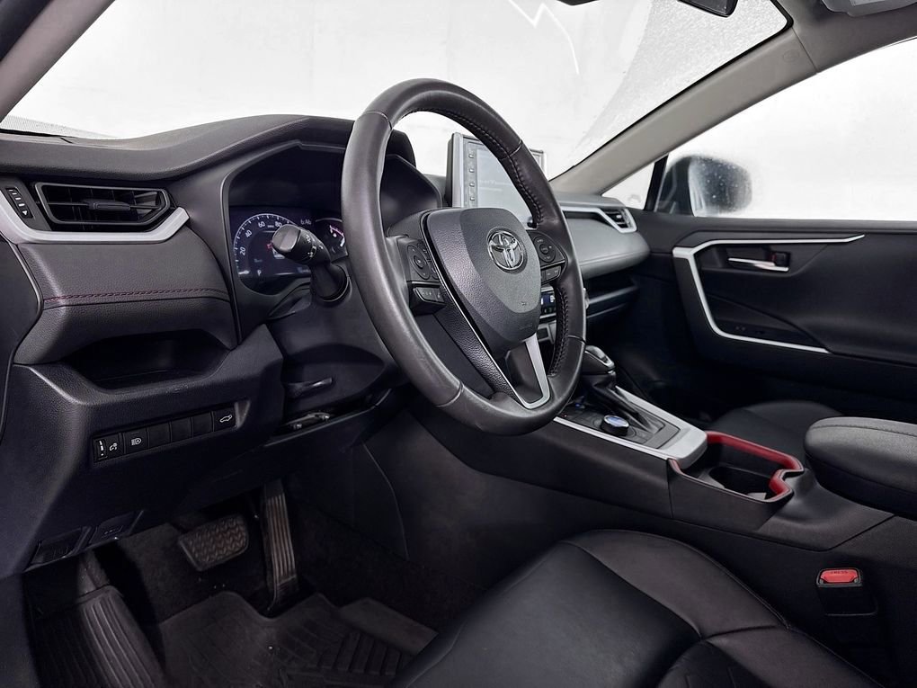 Used 2020 Toyota RAV4 TRD Off-Road image 12