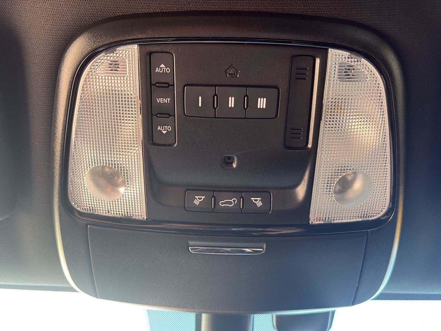 Used 2021 Dodge Durango R/T AWD/4WD image 18