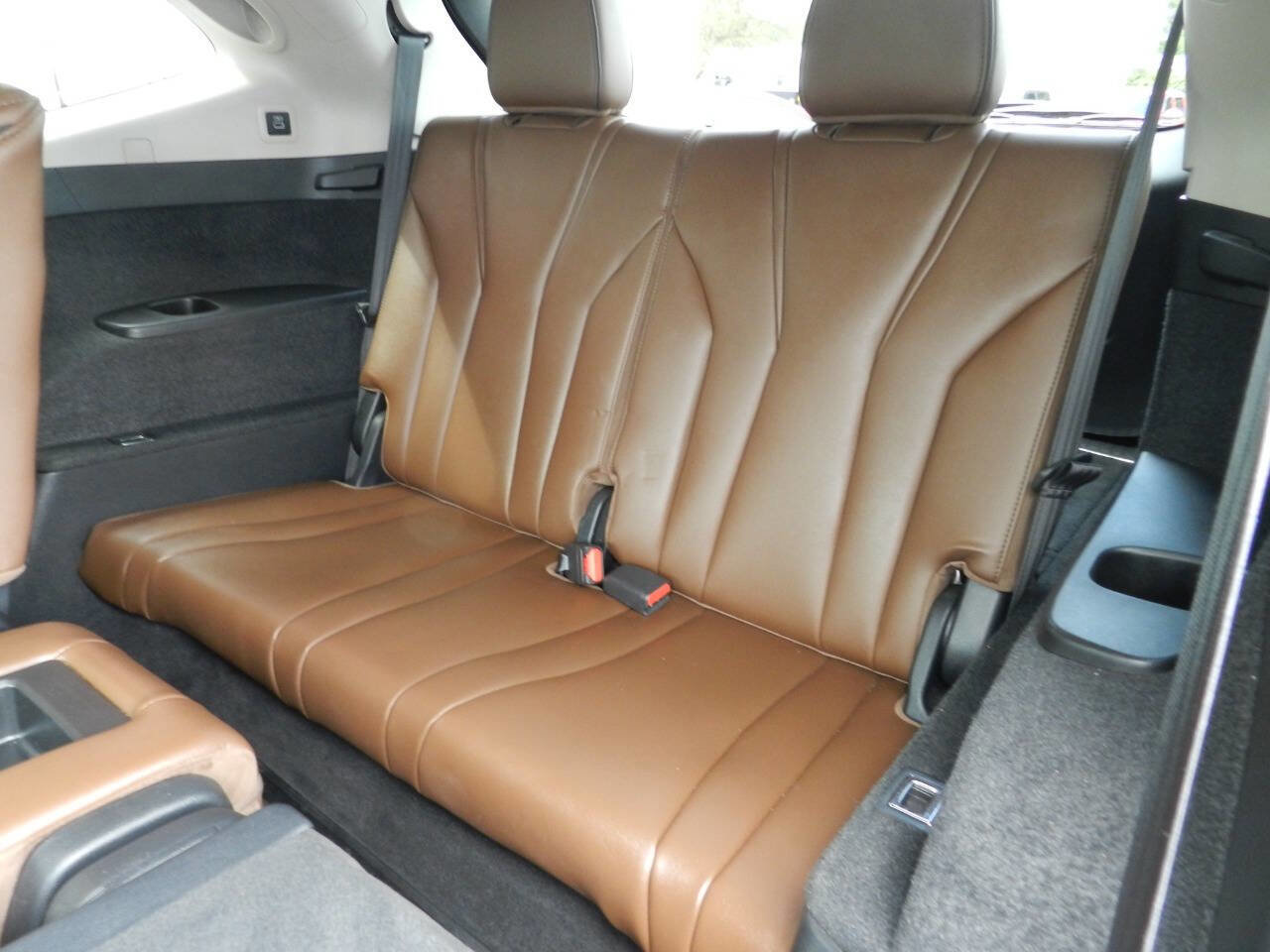 Used 2022 Acura MDX SH-AWD w/ Advance Package image 11