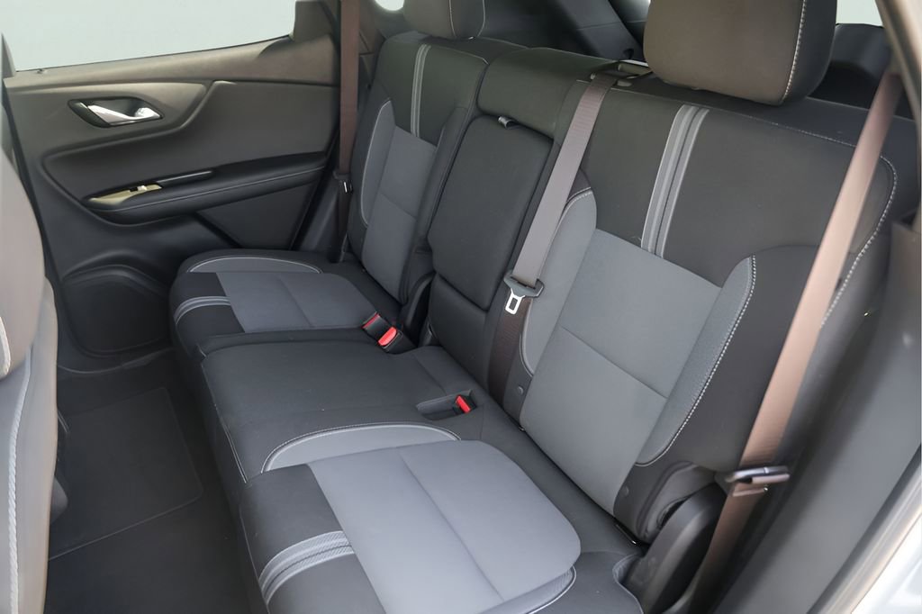 Used 2023 Chevrolet Blazer LT w/ Driver Confidence Package FWD image 30
