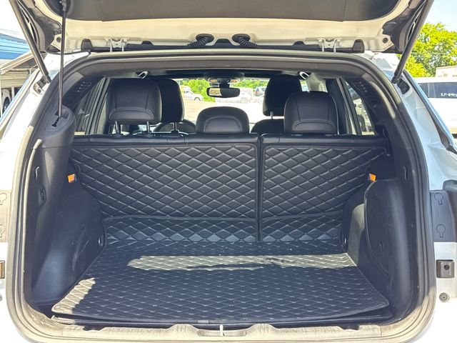 Used 2024 Jeep Compass Latitude w/ Sun and Sound Group AWD/4WD image 12