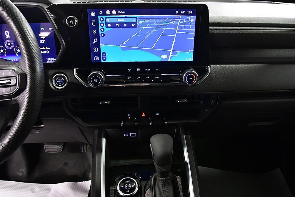 Used 2024 Chevrolet Colorado Trail Boss w/ Technology Package image 25