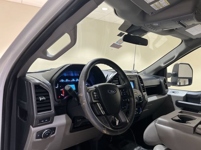 Certified 2022 Ford F550 4x4 Crew Cab Super Duty w/ Power Equipment Group image 9