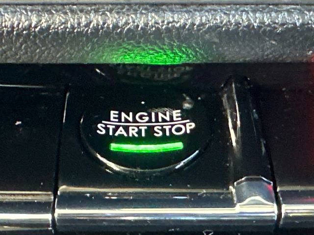 Used 2025 Lincoln Corsair AWD w/ Equipment Group 101A image 33