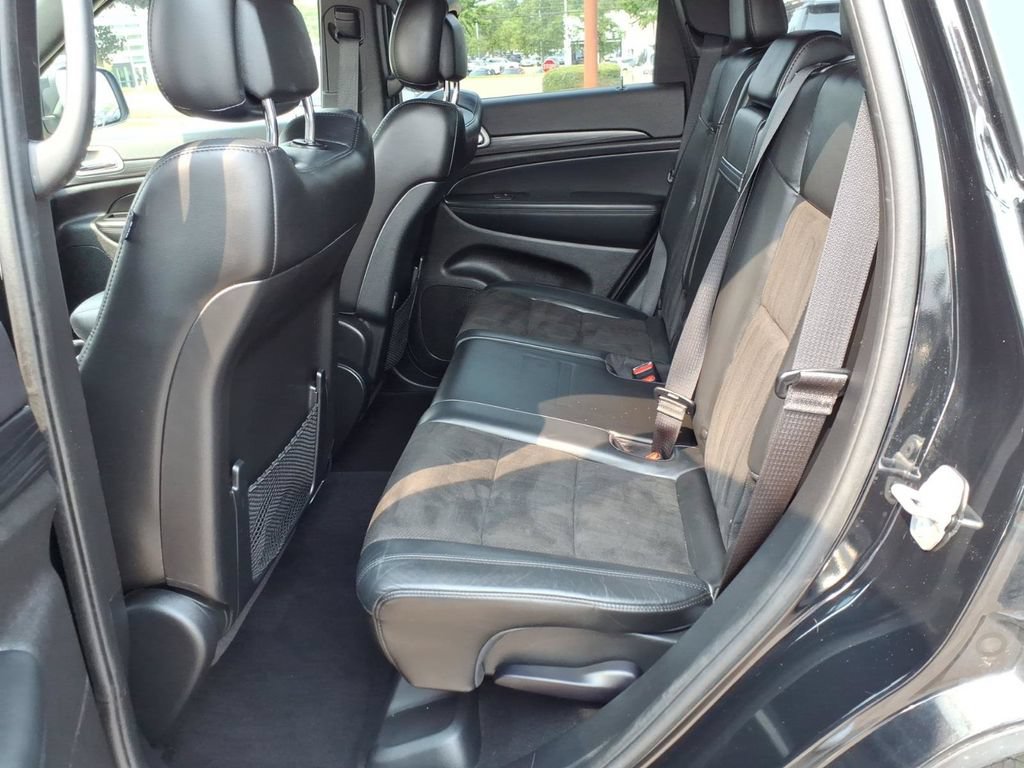 Used 2021 Jeep Grand Cherokee Laredo X AWD/4WD image 11