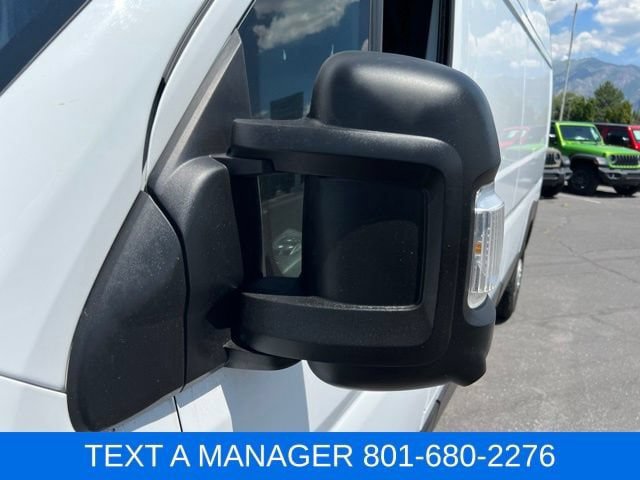 Used 2023 RAM ProMaster 2500 w/ Driver Convenience Group FWD image 11