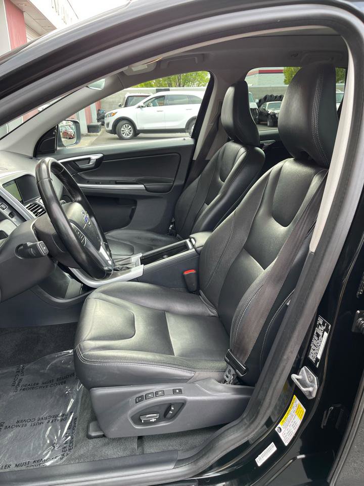 Used 2015 Volvo XC60 T5 Platinum AWD/4WD image 12