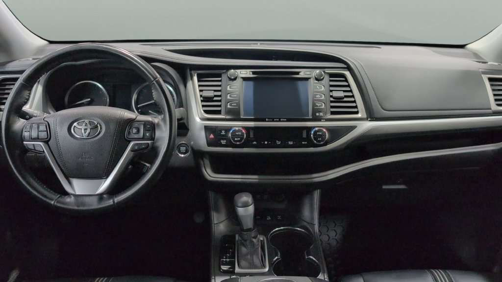 Used 2017 Toyota Highlander SE AWD/4WD image 20