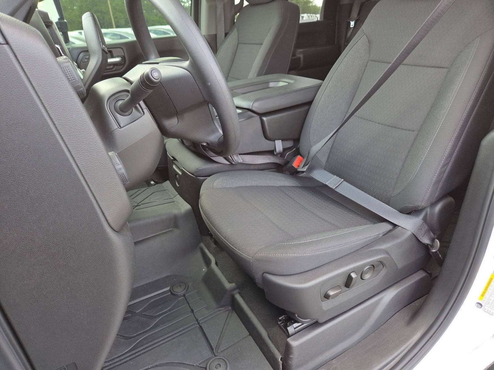 Used 2025 Chevrolet Silverado 2500 Custom w/ Custom Convenience Package AWD/4WD image 27