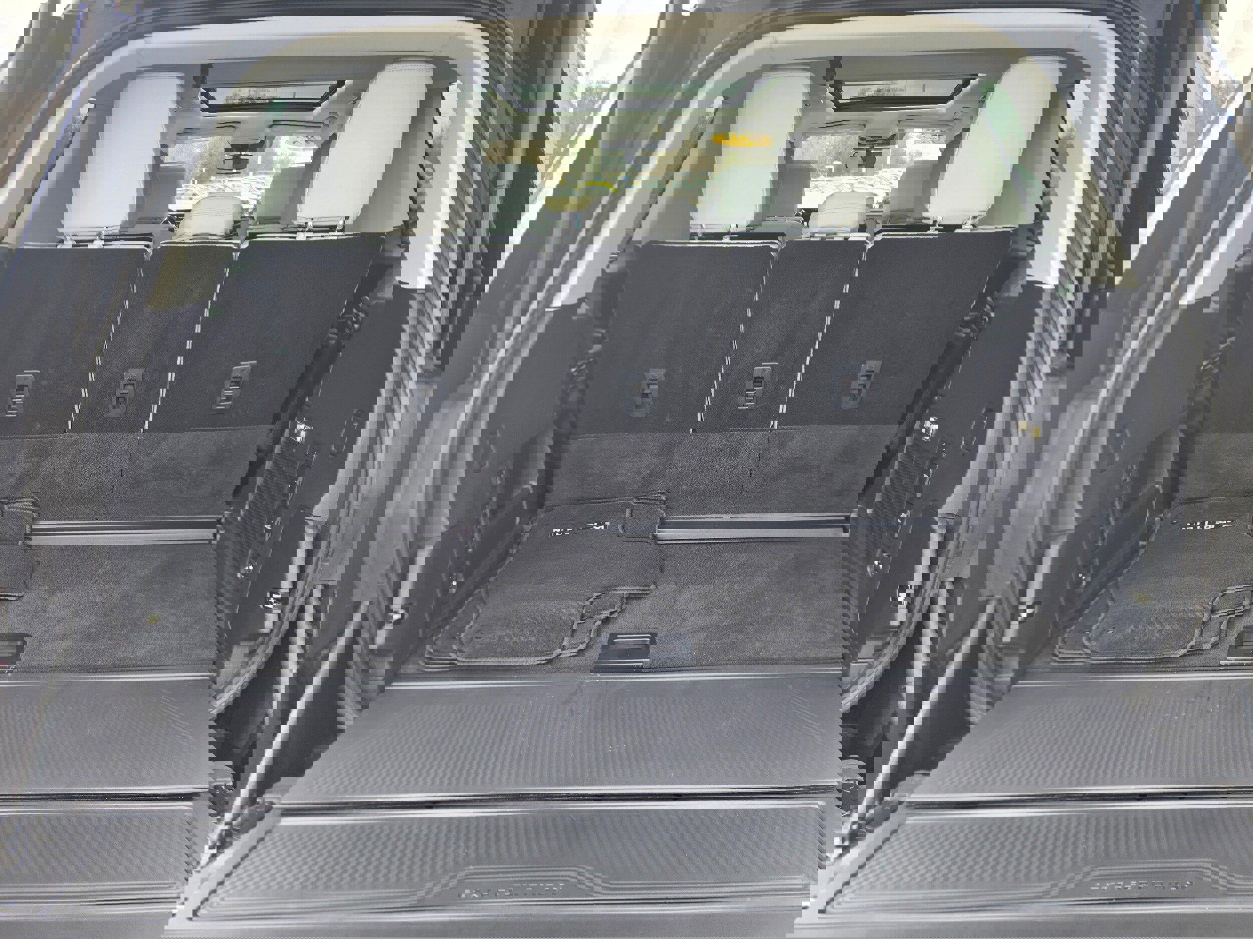 Certified 2025 Ford Expedition Platinum image 7