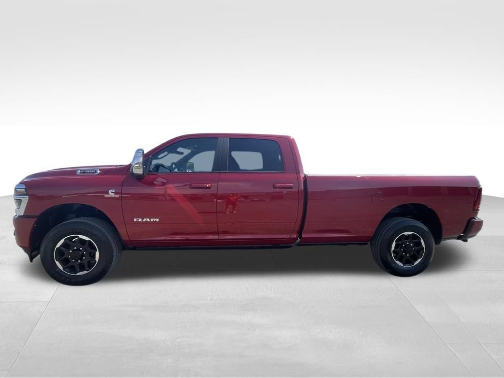 New 2026 RAM 2500 Laramie AWD/4WD image 16
