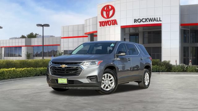 Used 2021 Chevrolet Traverse LS FWD image 1