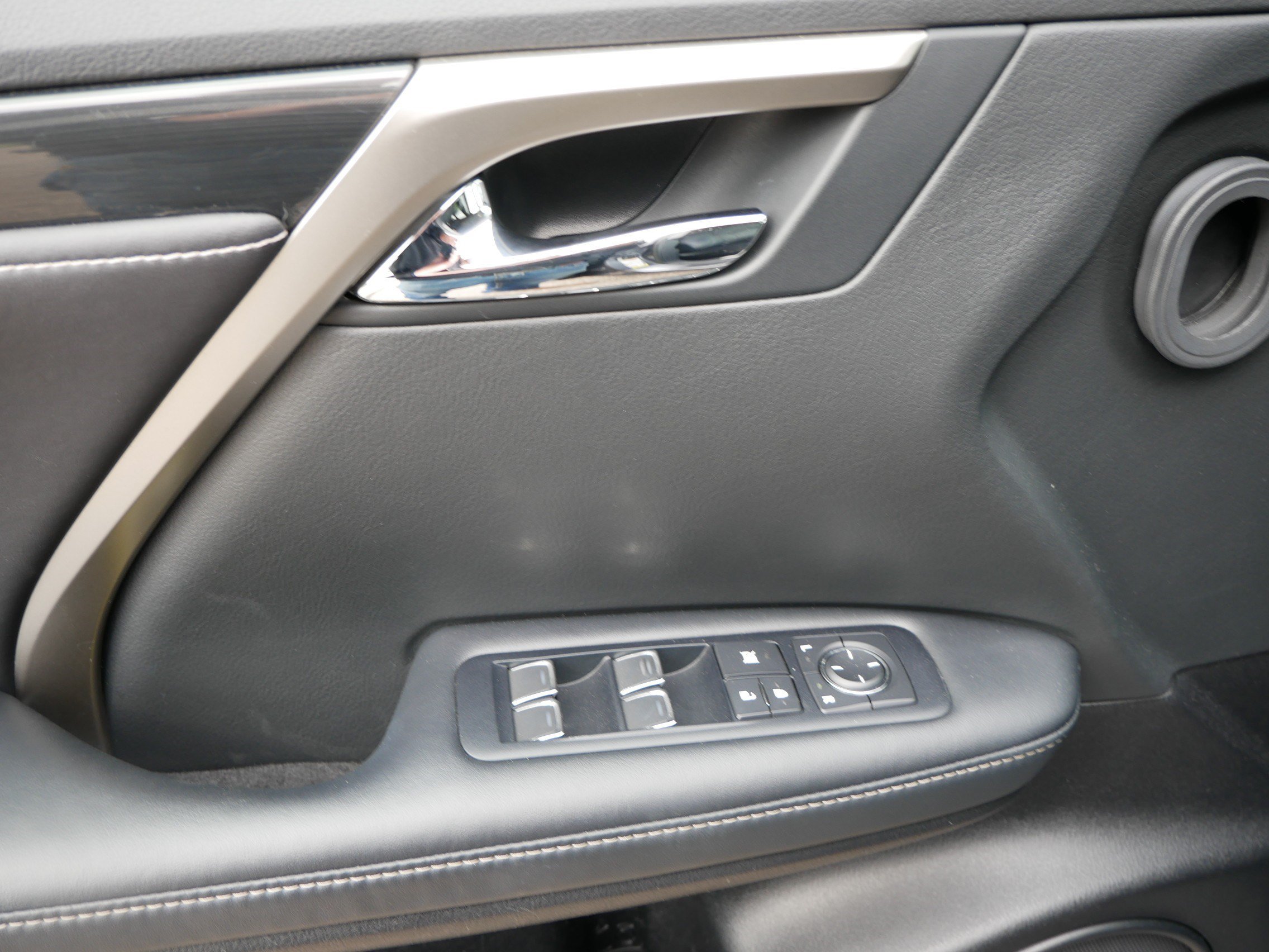 Used 2017 Lexus RX 350 FWD w/ Accessory Package image 19
