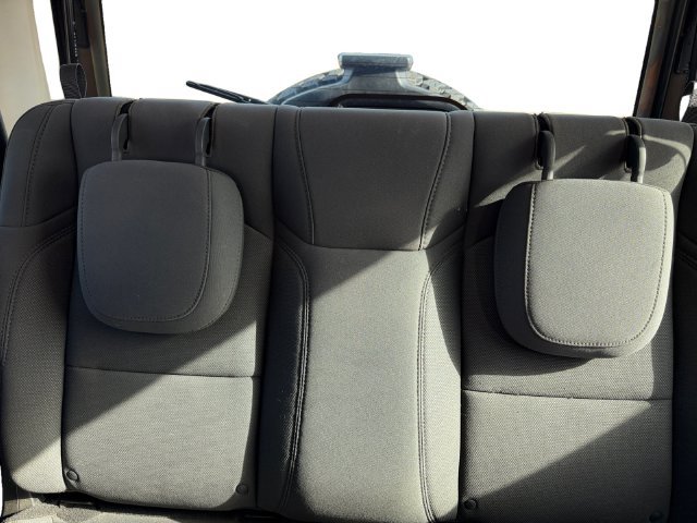 Used 2018 Jeep Wrangler Sport AWD/4WD image 13