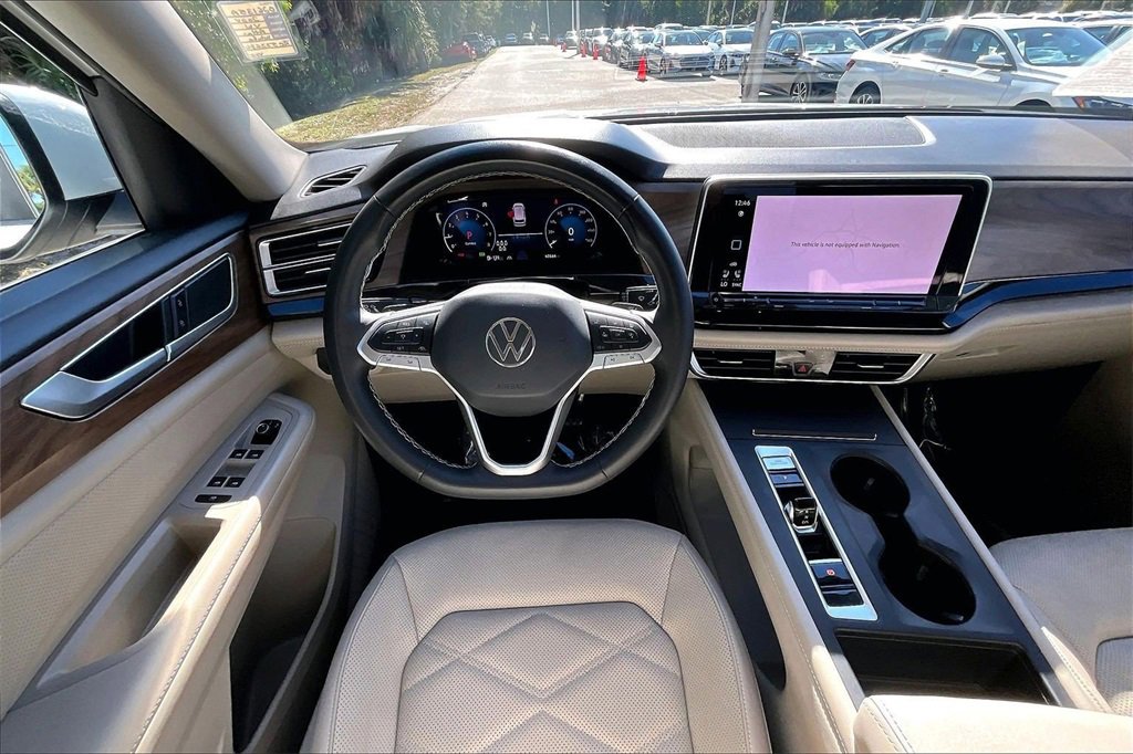 Certified 2024 Volkswagen Atlas SE image 19