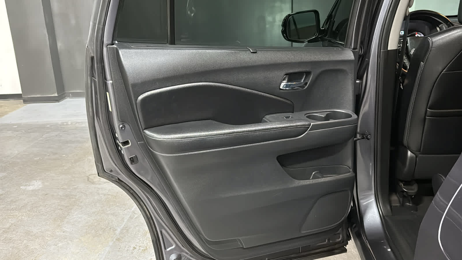 Used 2016 Honda Pilot Touring image 20