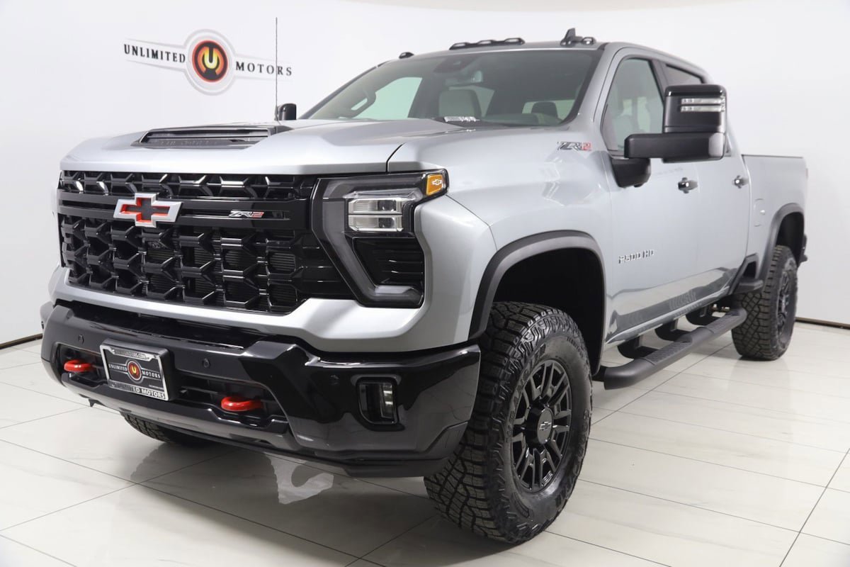 Used 2025 Chevrolet Silverado 2500 ZR2 AWD/4WD image 5