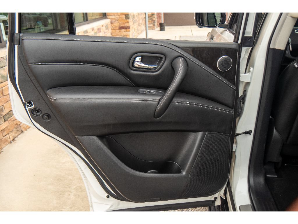 Used 2024 INFINITI QX80 Luxe w/ Cargo Package AWD/4WD image 19