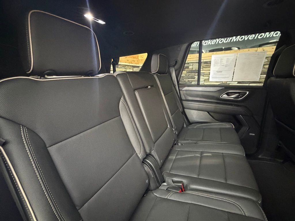 Used 2023 GMC Yukon SLT AWD/4WD image 33