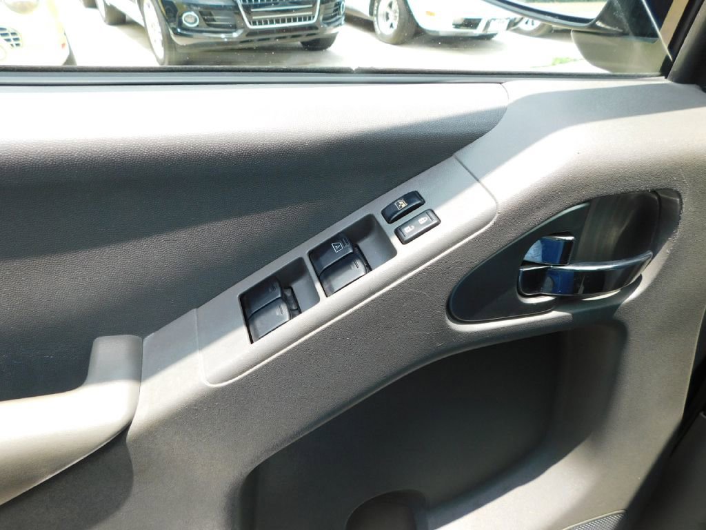 Used 2019 Nissan Frontier SV image 24