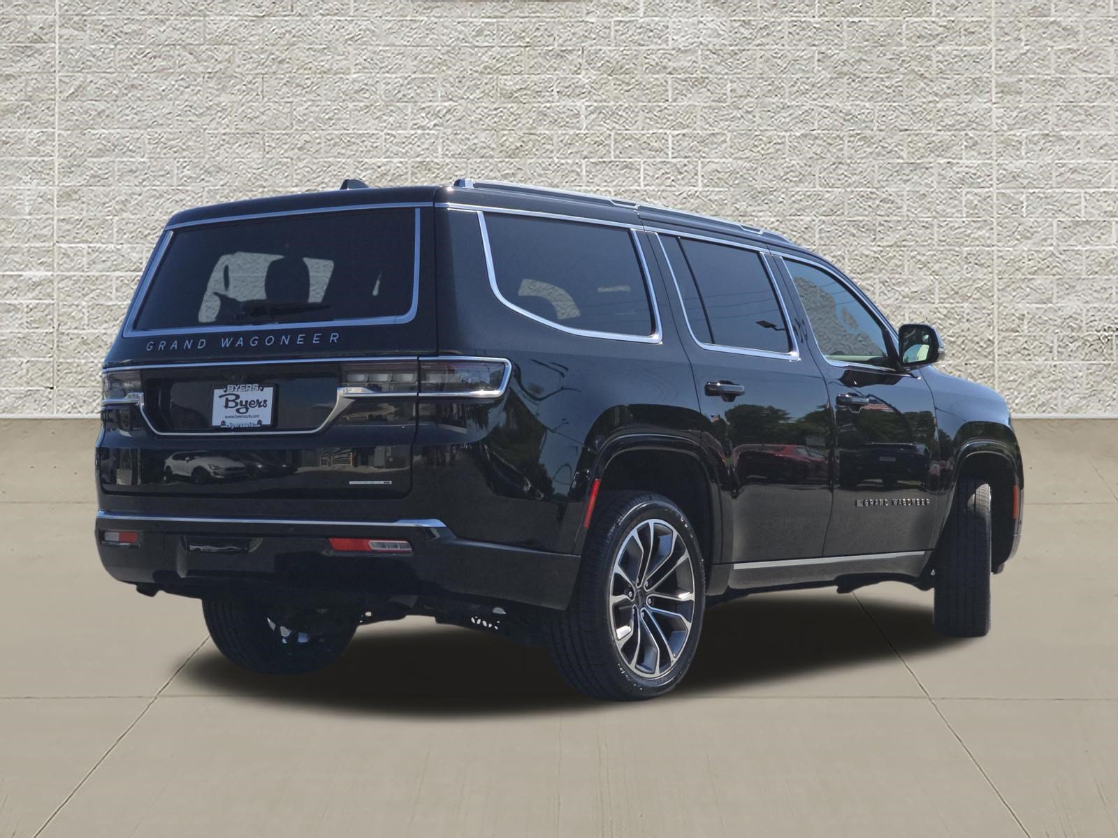 Used 2024 Jeep Grand Wagoneer Series III w/ Rear Seat Video Group 1 AWD/4WD image 7