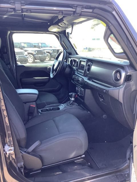Certified 2022 Jeep Wrangler Unlimited Sport AWD/4WD image 17