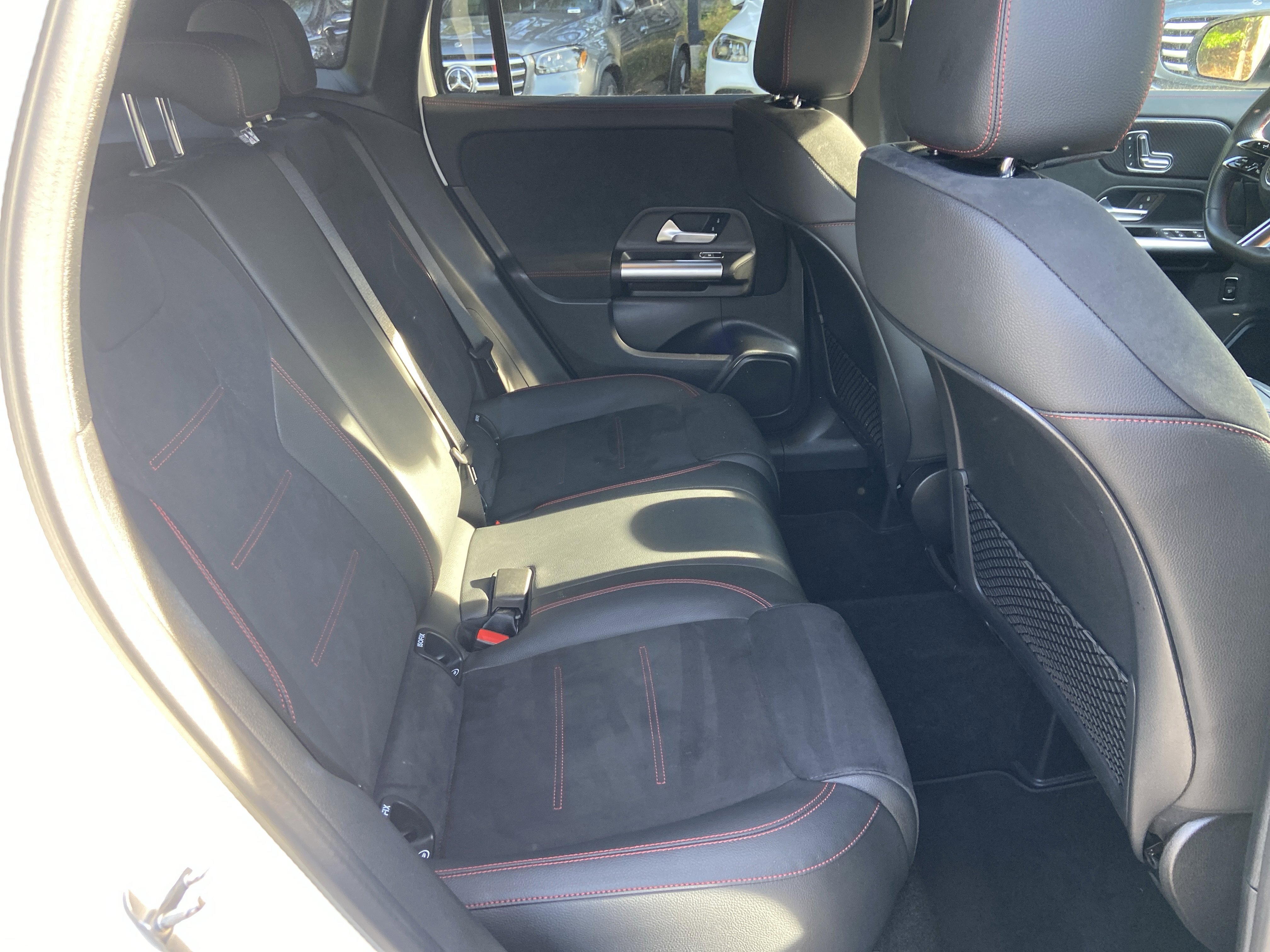 Certified 2025 Mercedes-Benz GLA 250 image 44