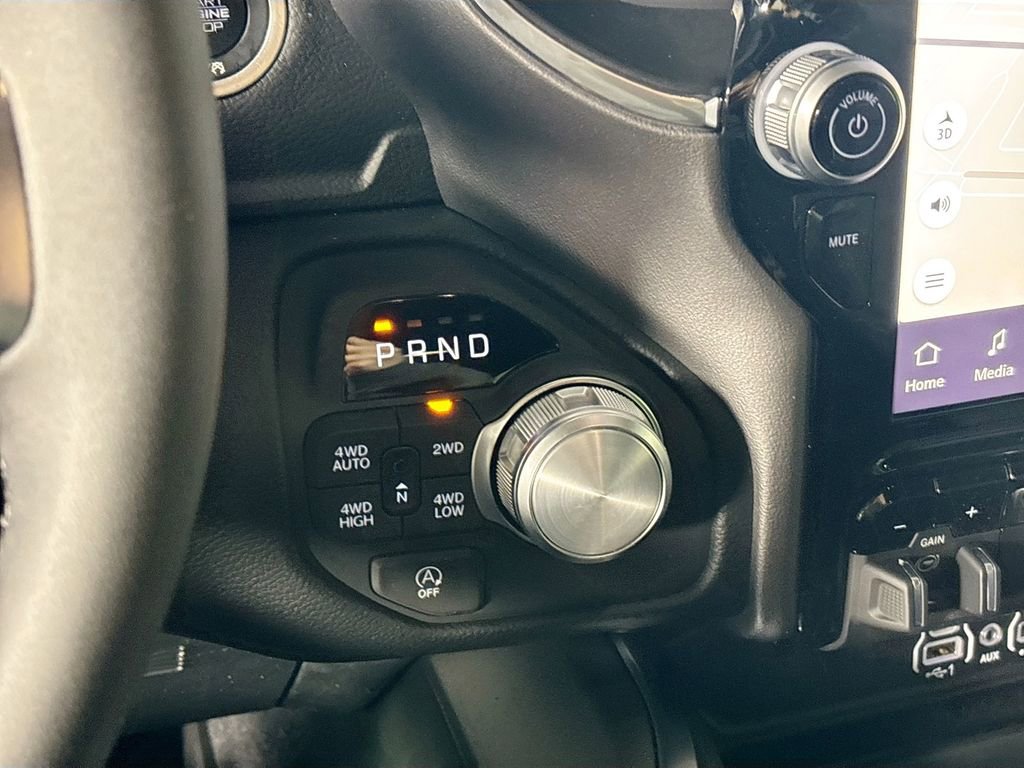 New 2026 RAM 1500 Laramie w/ Trailer Tow Group image 18