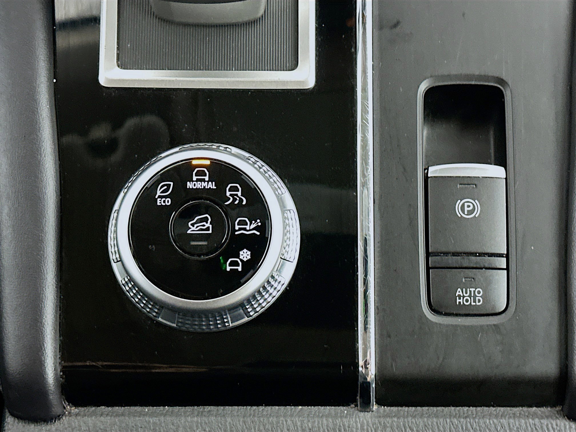 Used 2024 Mitsubishi Outlander SE FWD image 26