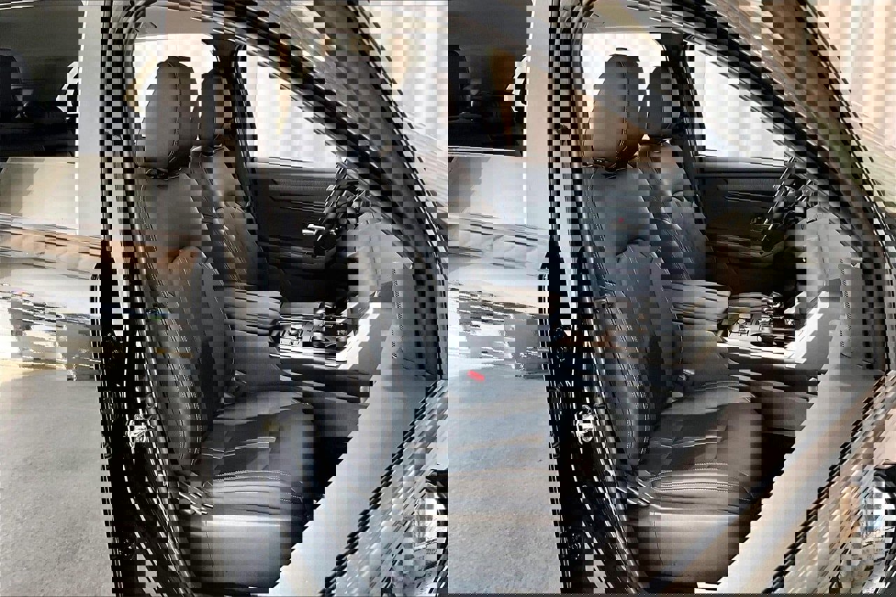 Used 2025 MAZDA CX-90 3.3 Turbo w/ Select Package image 6