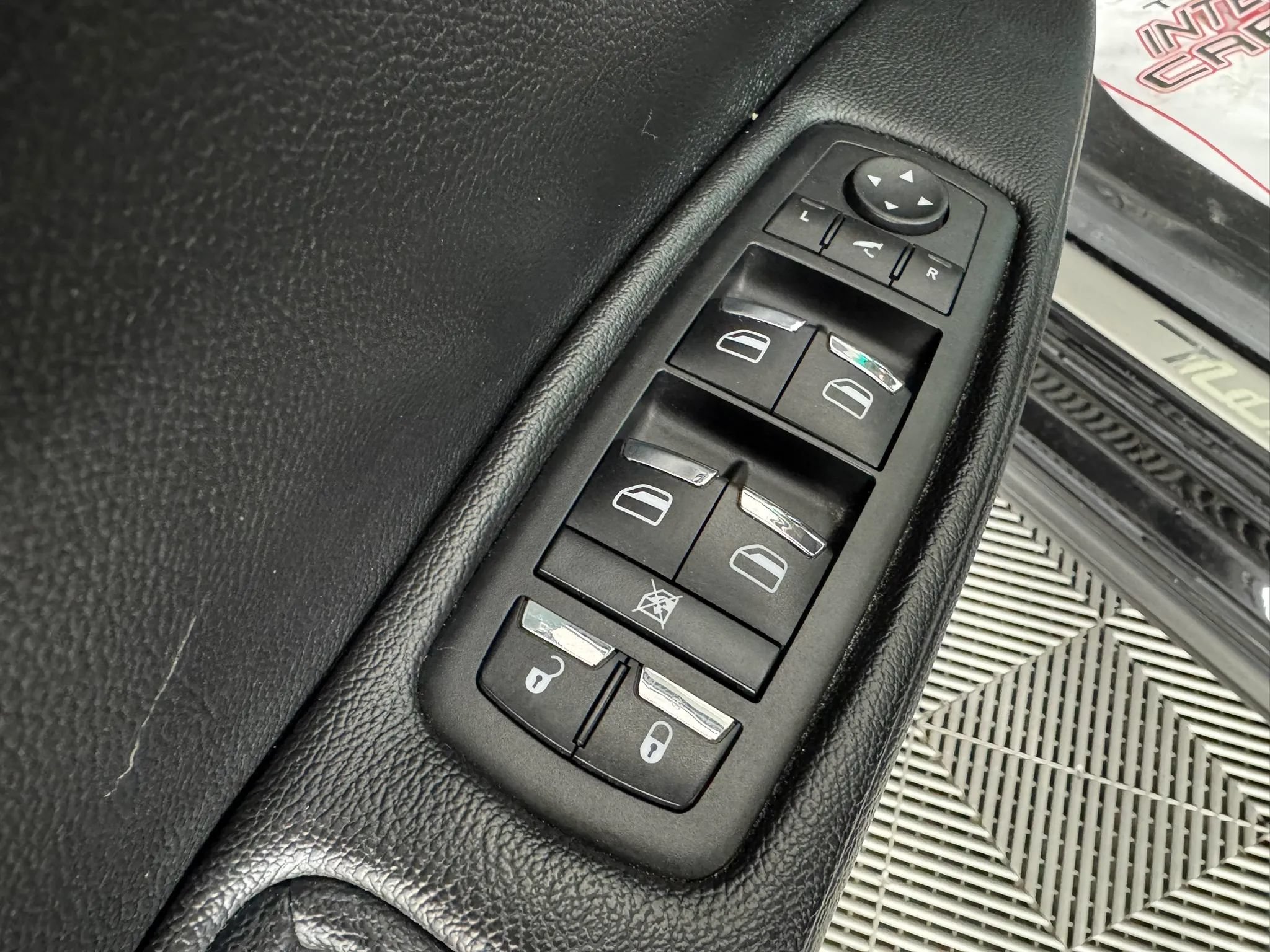 Used 2014 Maserati Ghibli S Q4 AWD/4WD image 41