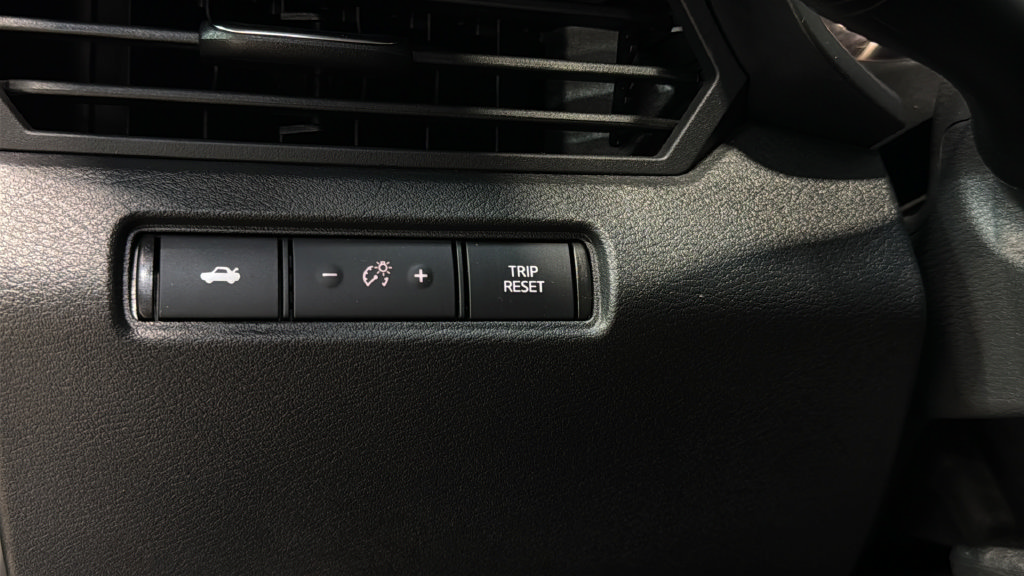 Used 2020 Nissan Altima 2.5 S AWD/4WD image 36