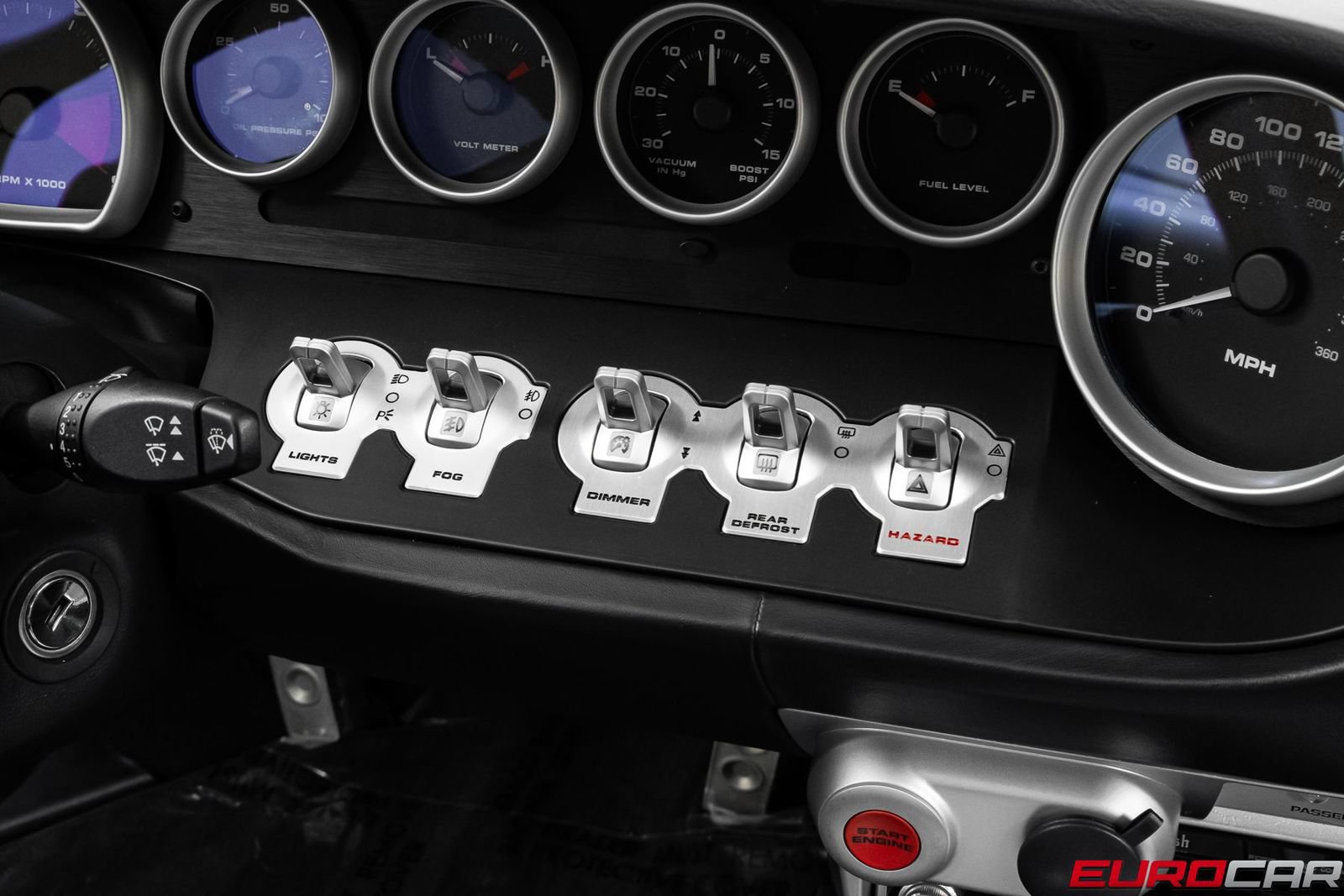Used 2005 Ford GT RWD image 33