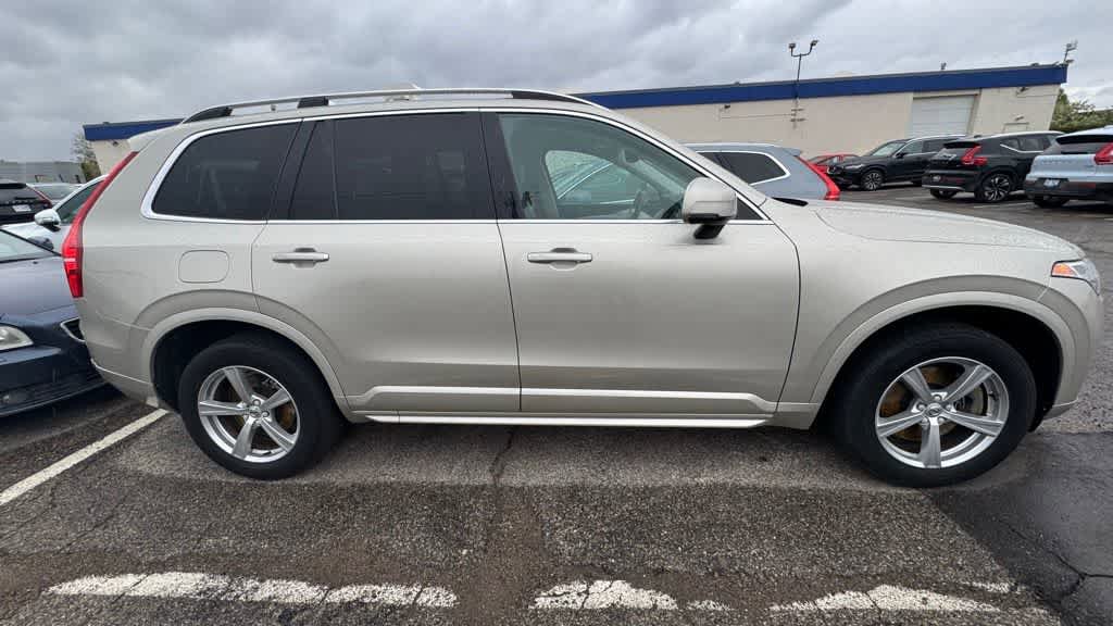 Used 2016 Volvo XC90 T5 Momentum AWD/4WD image 4
