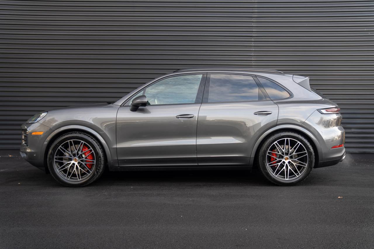 New 2026 Porsche Cayenne S AWD/4WD image 2