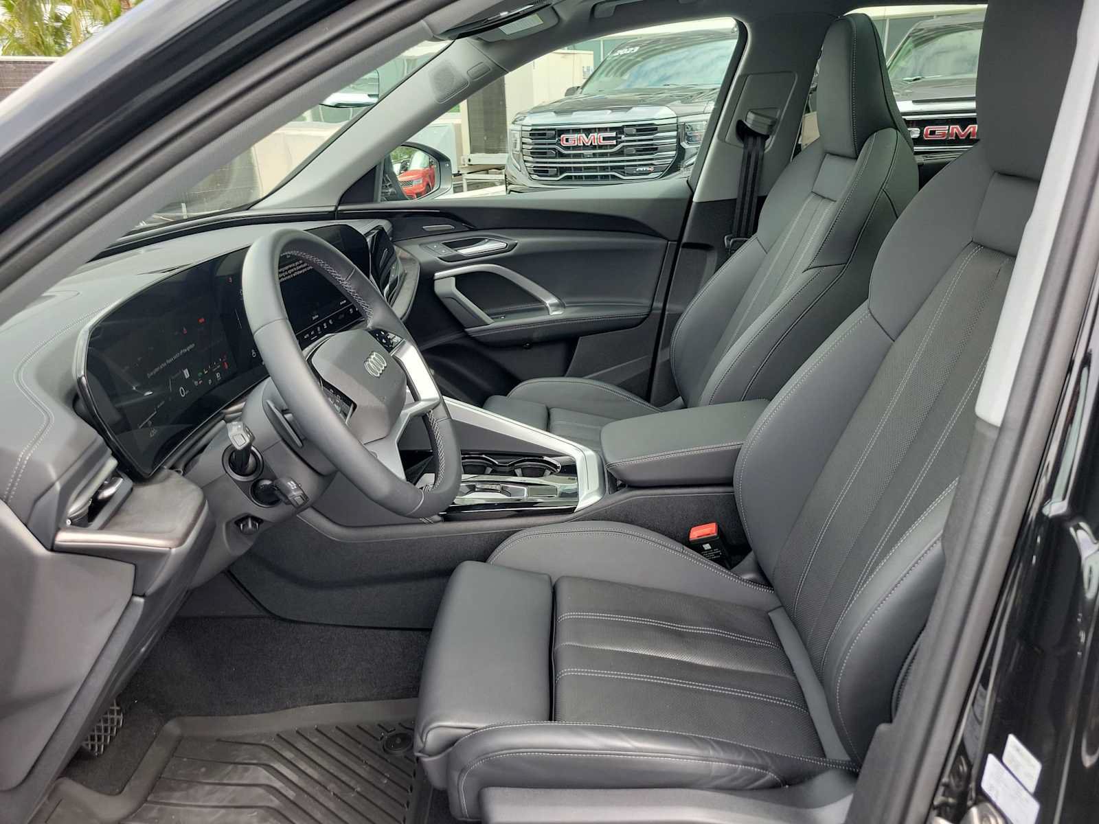 Certified 2025 Audi Q5 Premium Plus AWD/4WD image 14
