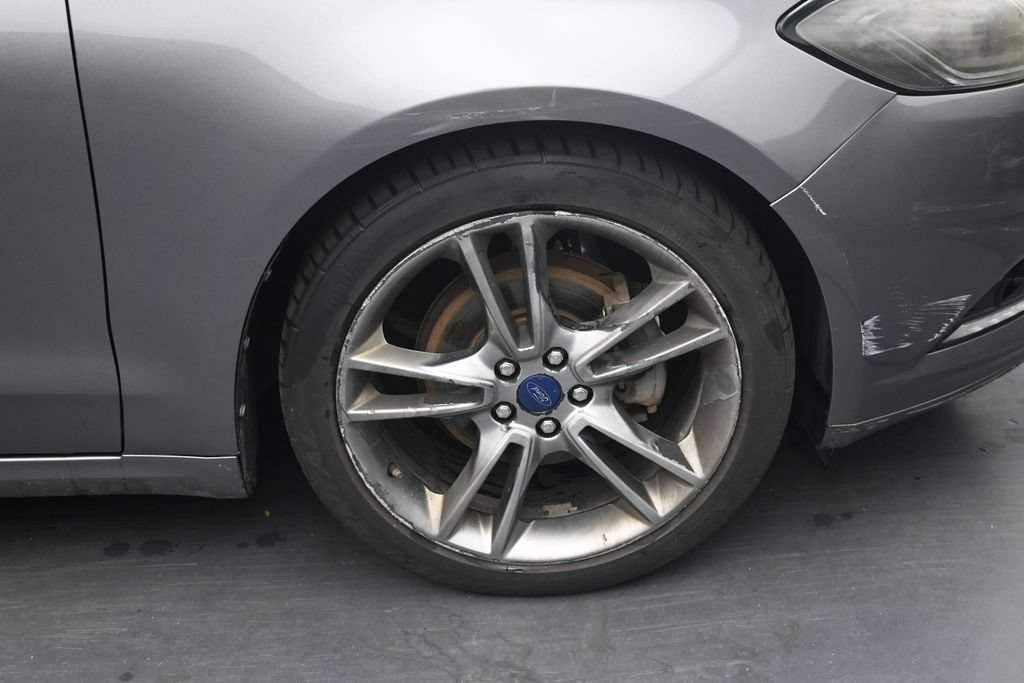 Used 2013 Ford Fusion Titanium AWD/4WD image 11