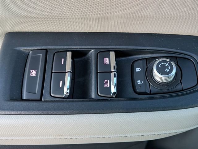 Used 2025 Subaru Forester Limited image 11