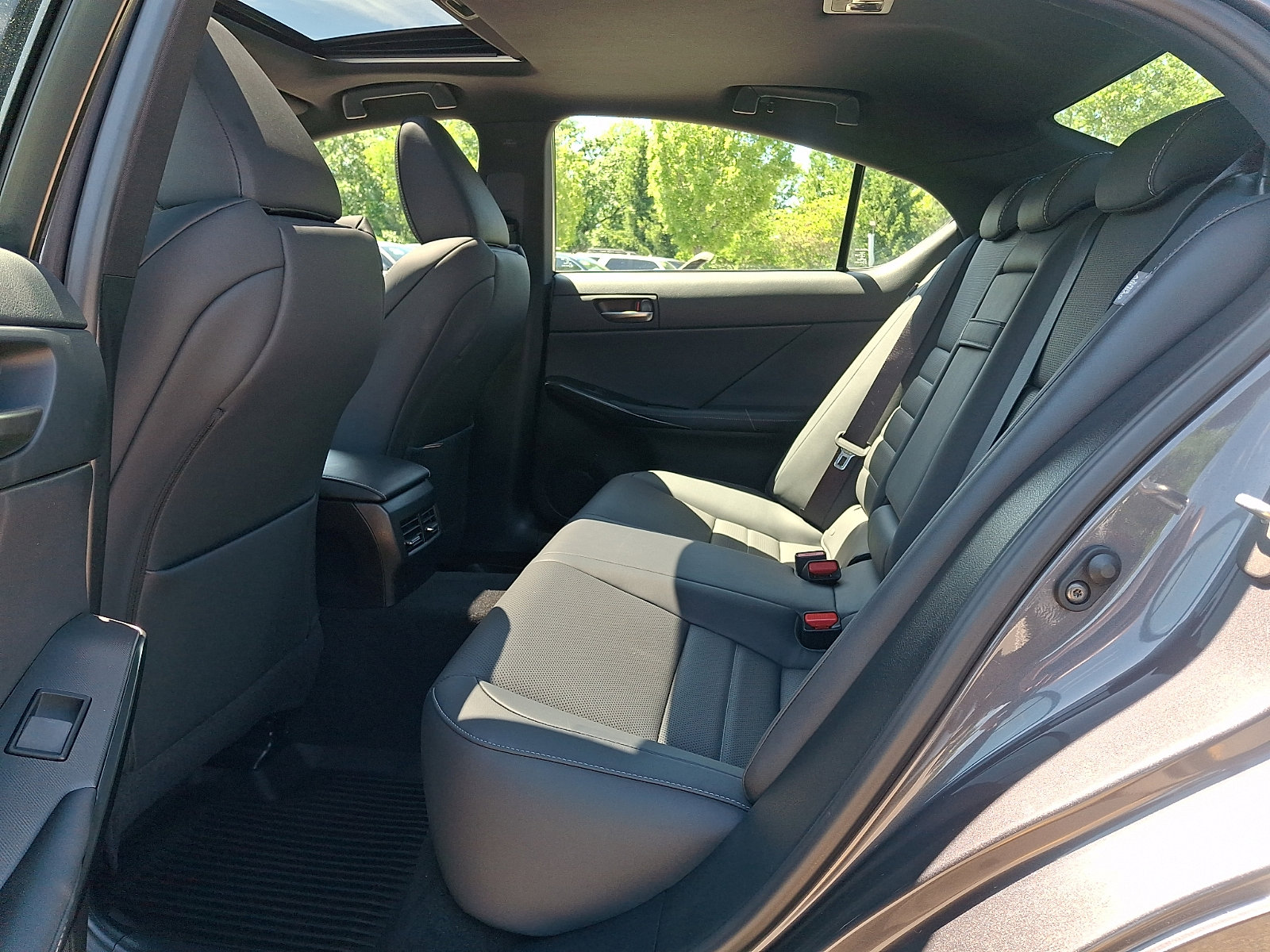 Certified 2022 Lexus IS 350 F Sport w/ Memory Package AWD/4WD image 11