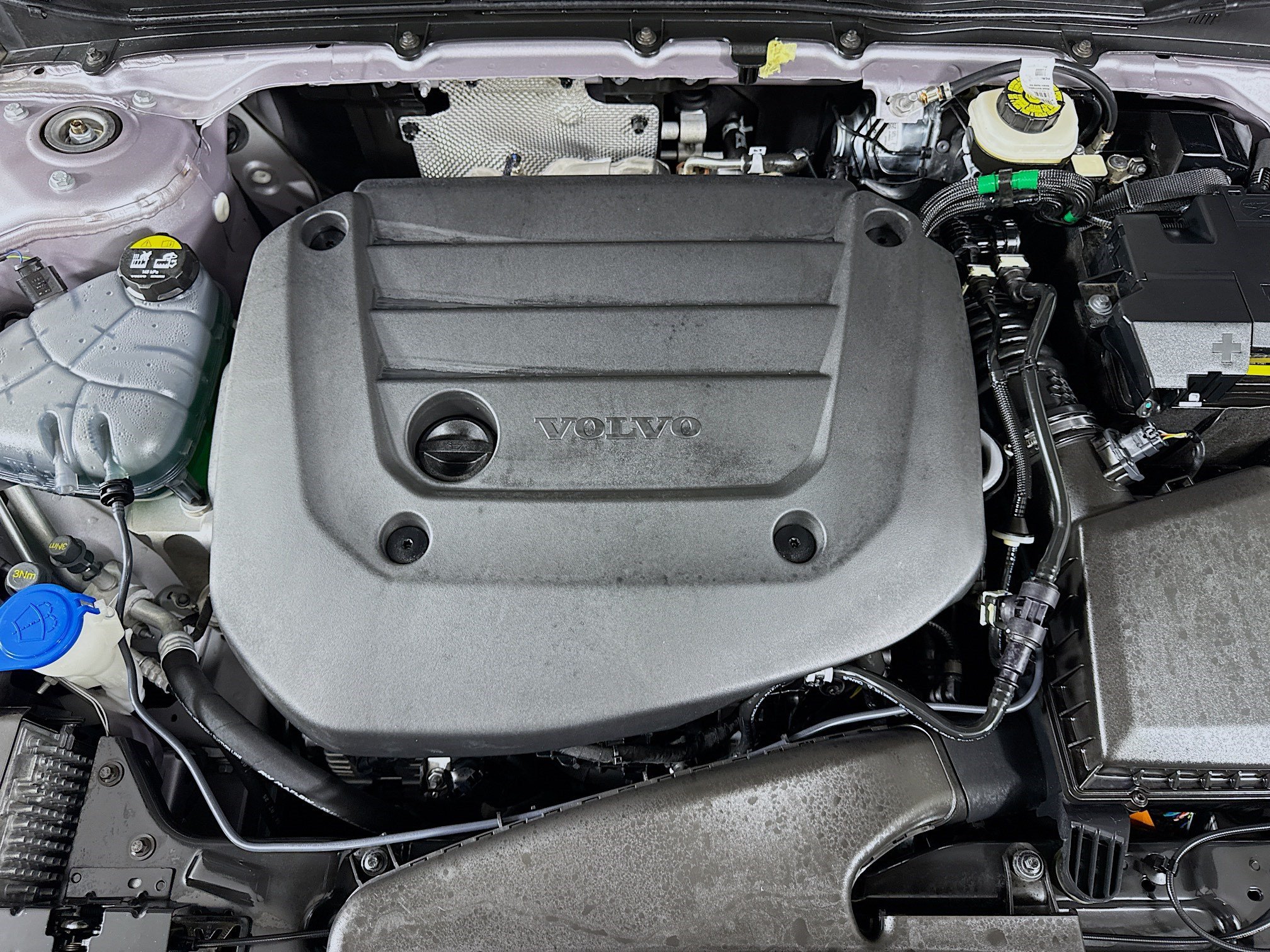 Used 2026 Volvo XC40 B5 Plus AWD/4WD image 39
